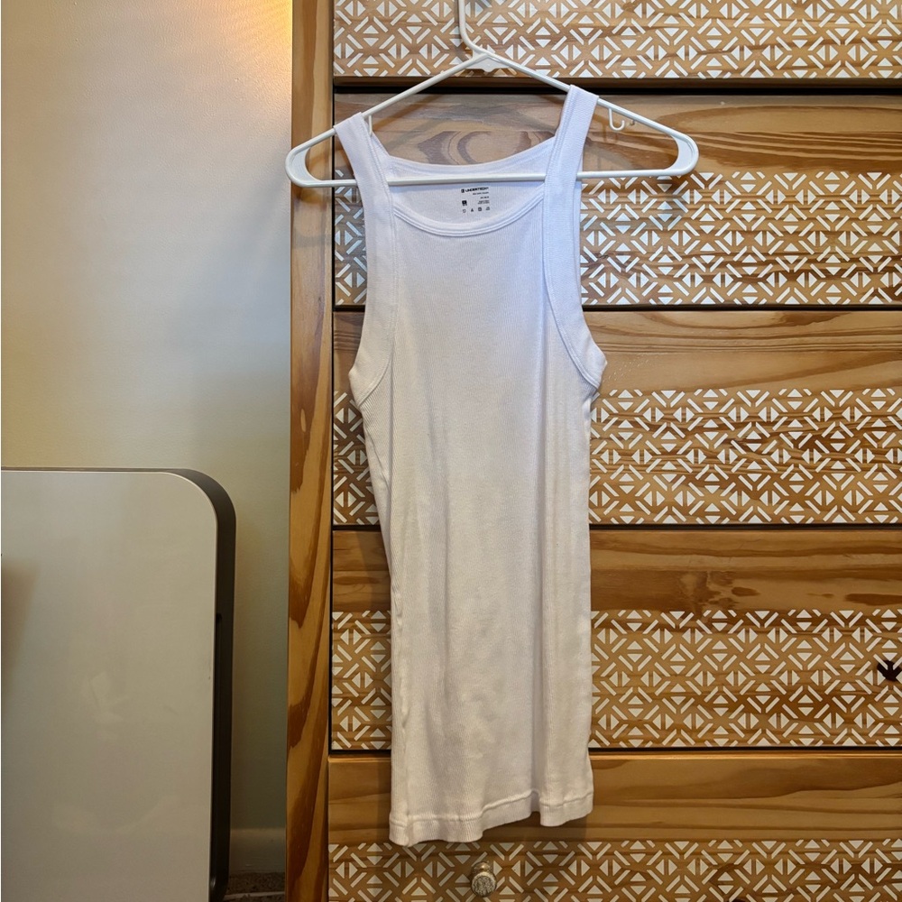 Uniqlo White Ribbed Tank Top